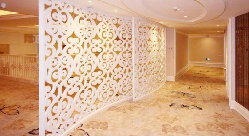 Lake Piedmont International Hotel Guangzhou Exterior photo