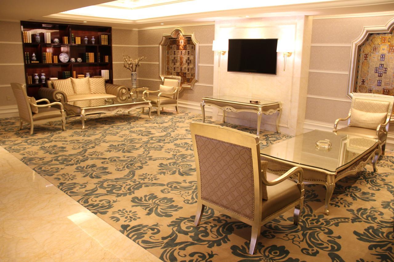 Lake Piedmont International Hotel Guangzhou Exterior photo