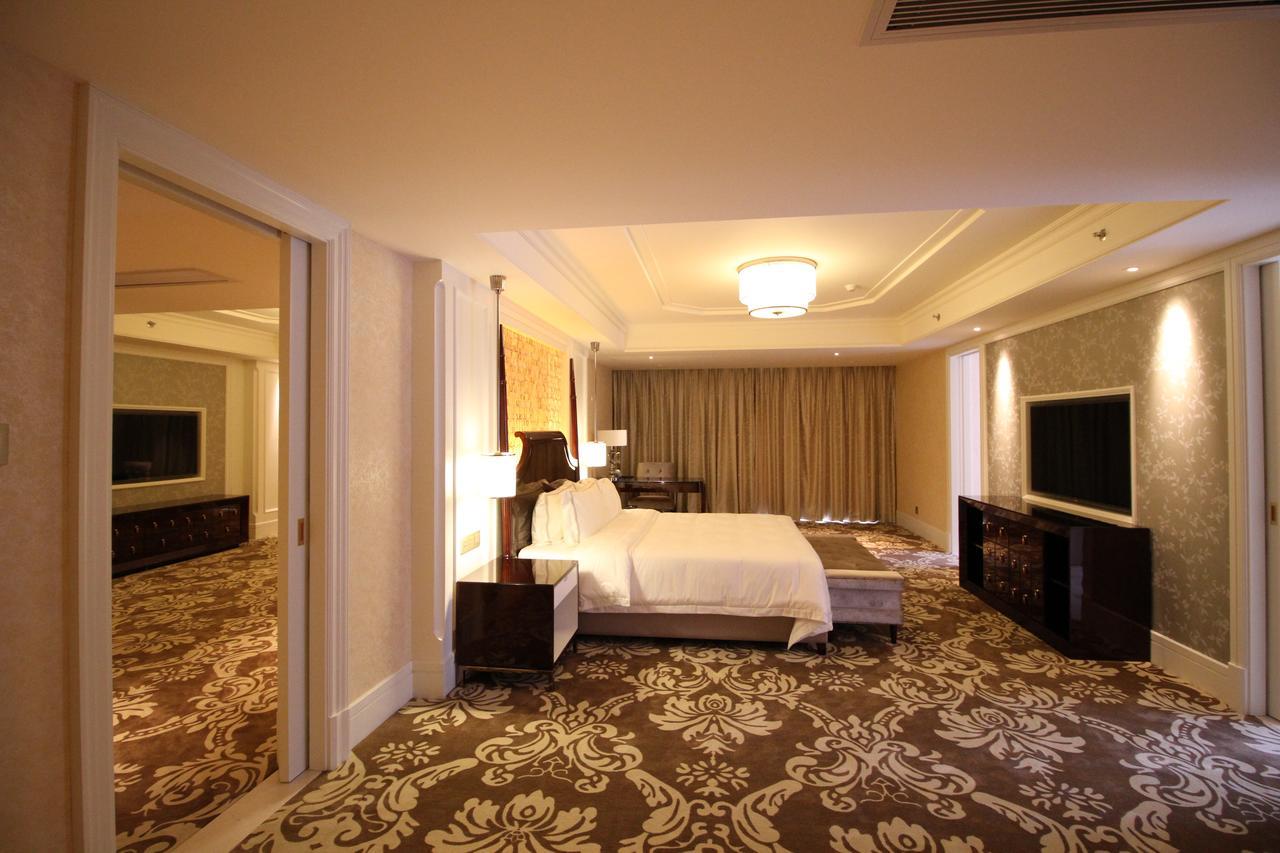 Lake Piedmont International Hotel Guangzhou Exterior photo